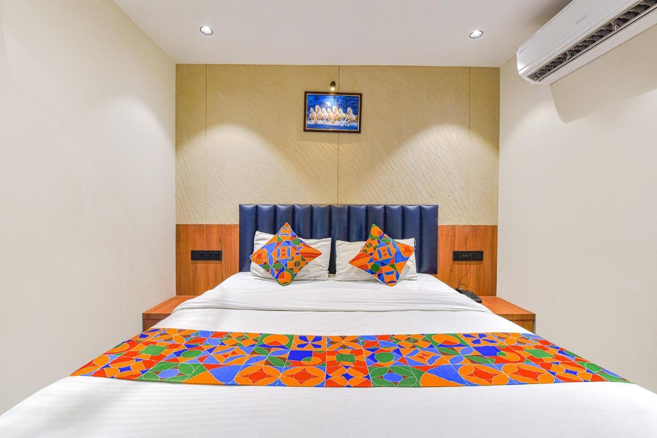 Fabhotel Udhna Inn, Near Udhna Junction สุรัต ภายนอก รูปภาพ