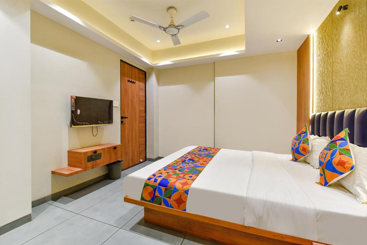 Fabhotel Udhna Inn, Near Udhna Junction สุรัต ภายนอก รูปภาพ
