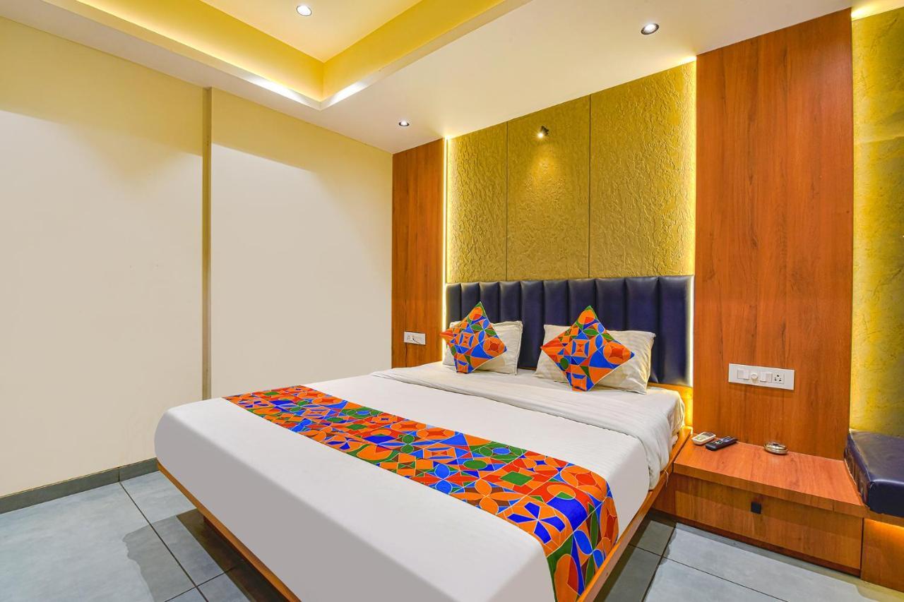 Fabhotel Udhna Inn, Near Udhna Junction สุรัต ภายนอก รูปภาพ